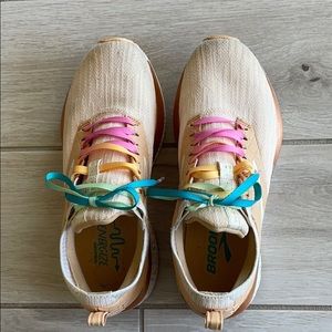 Brooks Women’s Ricochet LE vanilla sprinkle